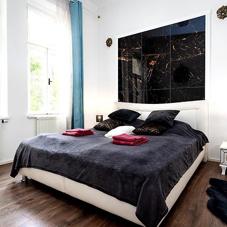 Emperors Elegance Suite Πράγα Εξωτερικό φωτογραφία